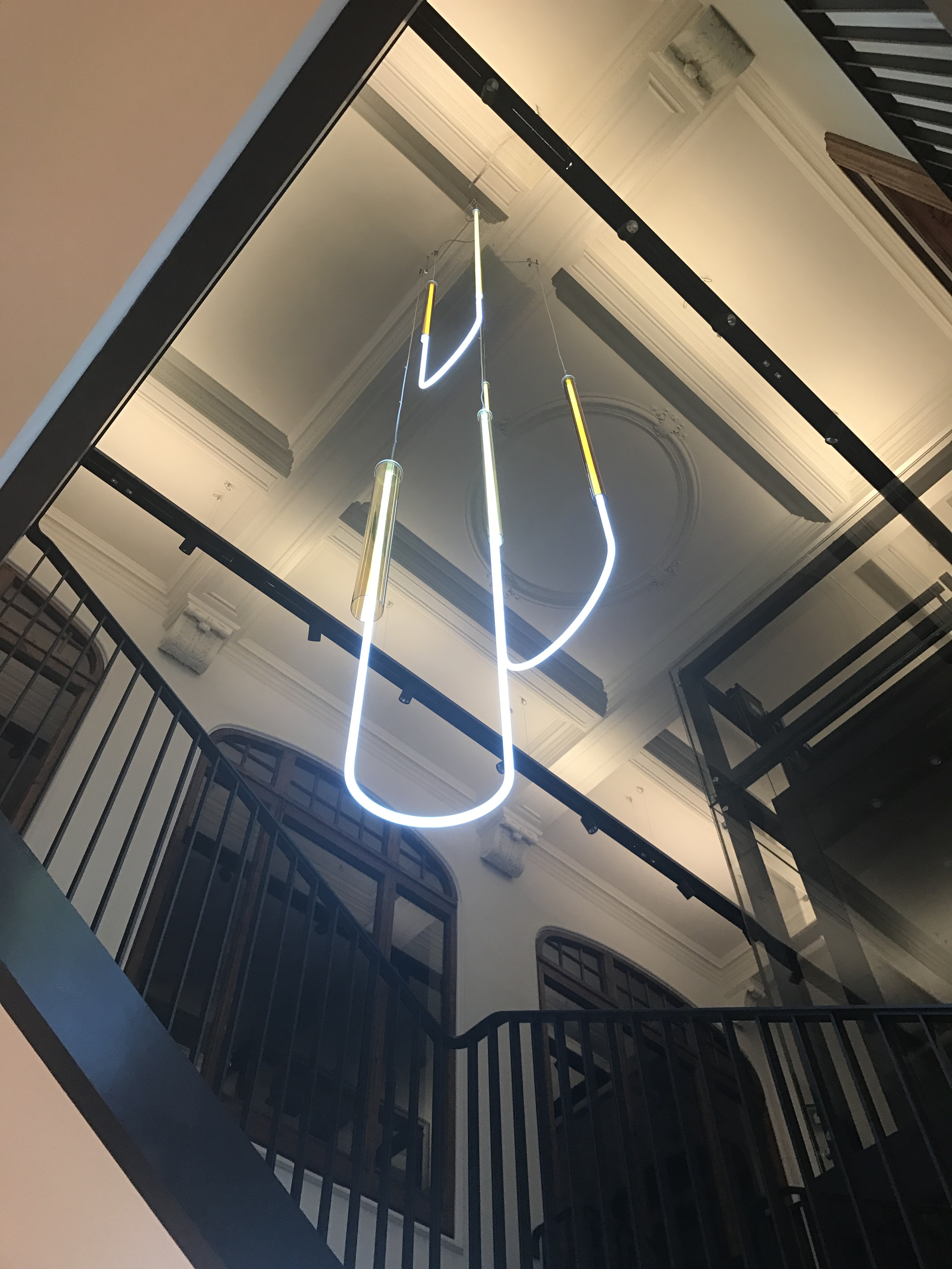 Neón LED evento Massimo Dutti Barcelona