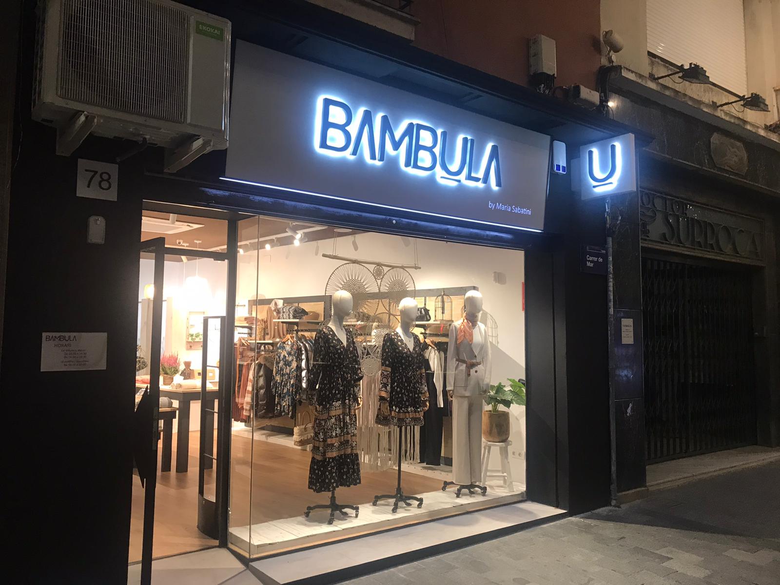 Bambula lletres corpòries alumini façana Barcelona