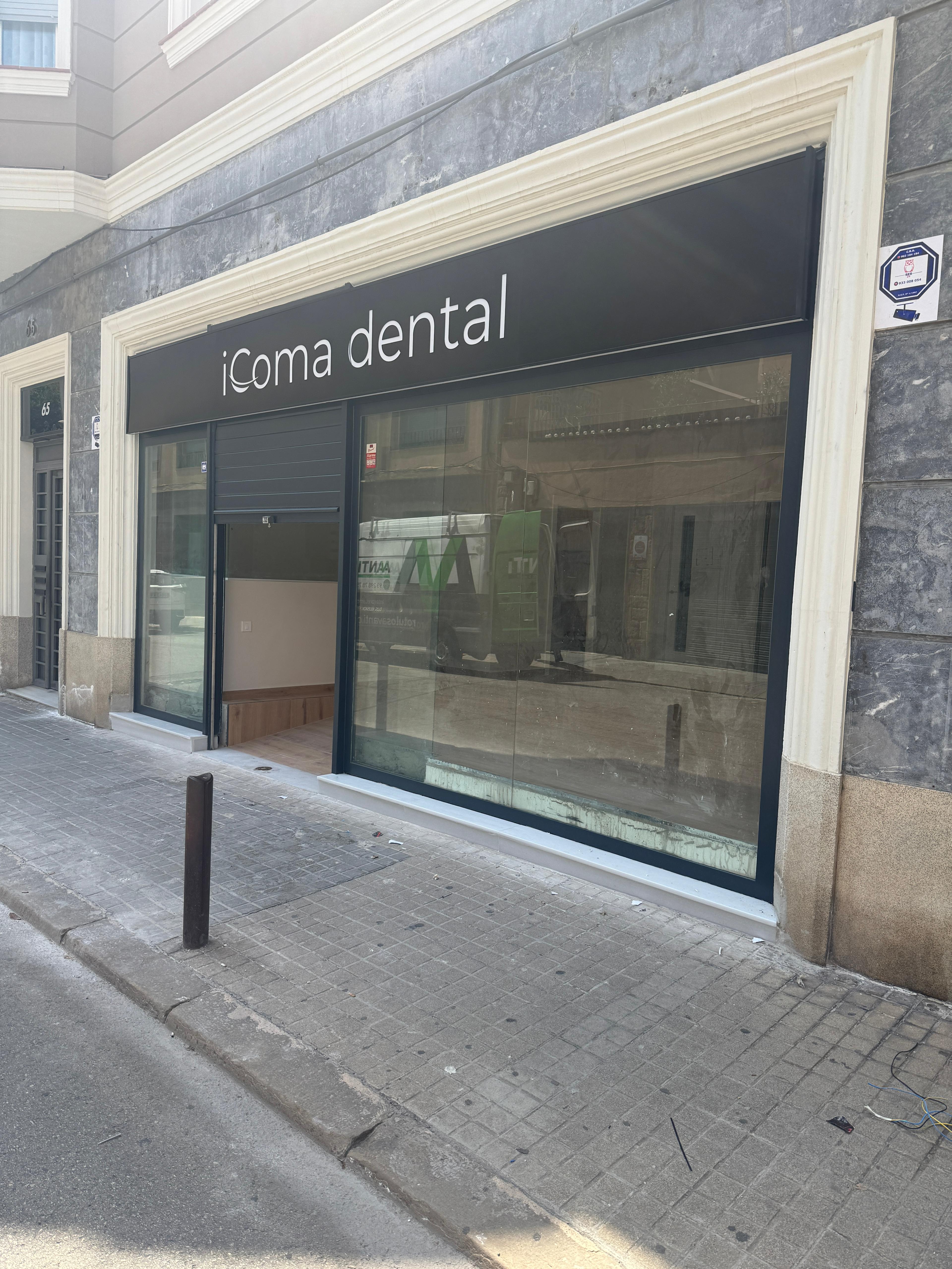 Rótulo luminoso LED fachada comercio Barcelona