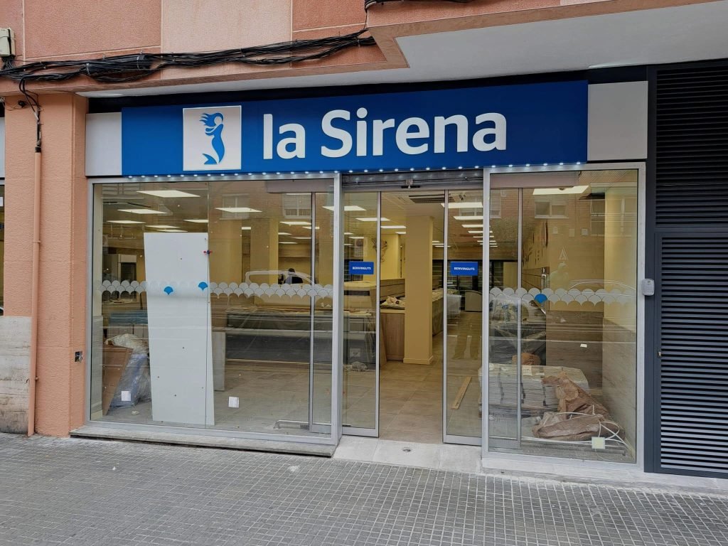 rotulación de vehículos comerciales con vinilo personalizado Rótulos Avanti