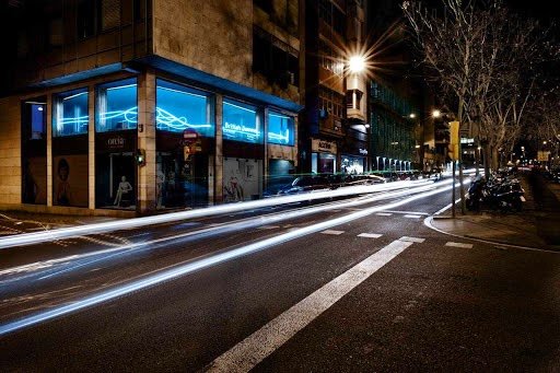 Rótulo de neón para comercio en Barcelona