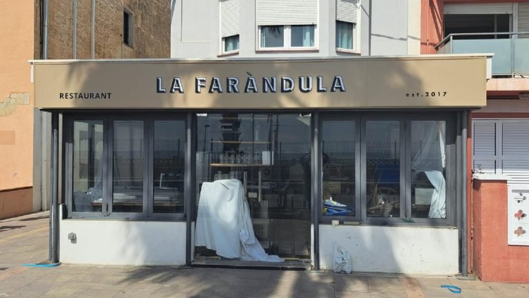 Rótulo personalizado para escaparates de restaurantes