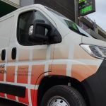 Wrapping integral de furgoneta con diseño corporativo