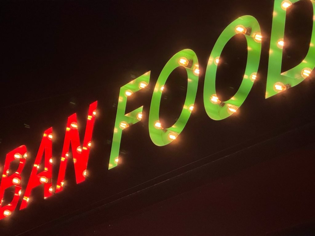 Letras corporeas vintage para restaurante